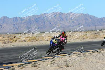 media/Jan-10-2025-CVMA Friday Practice (Fri) [[489e0da257]]/Group 4 and Trackday/Session 2 (Turn 4 Inside)/